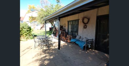 FULLY FURNISHED STUDIO - Photo 4