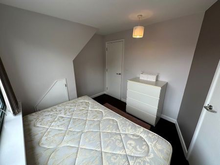 Apartment 6 Hand In Heart - Photo 2