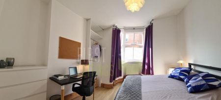 4 bedroom terraced house to rent - Photo 5