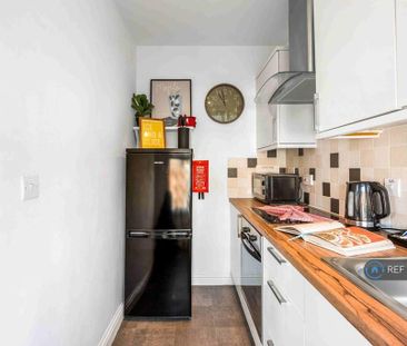 1 bedroom flat to rent - Photo 4