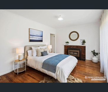 Spacious Seaside Sanctuary - Photo 6