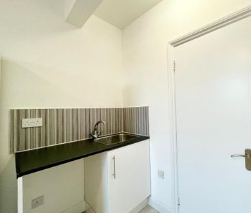 Studio to rent - Photo 6