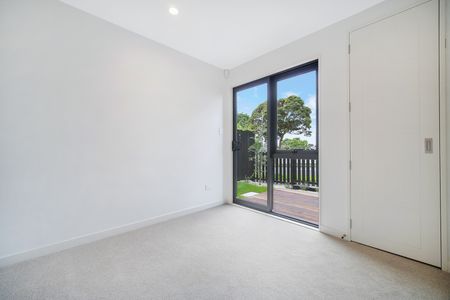 Brand new and close to the beach - Photo 2