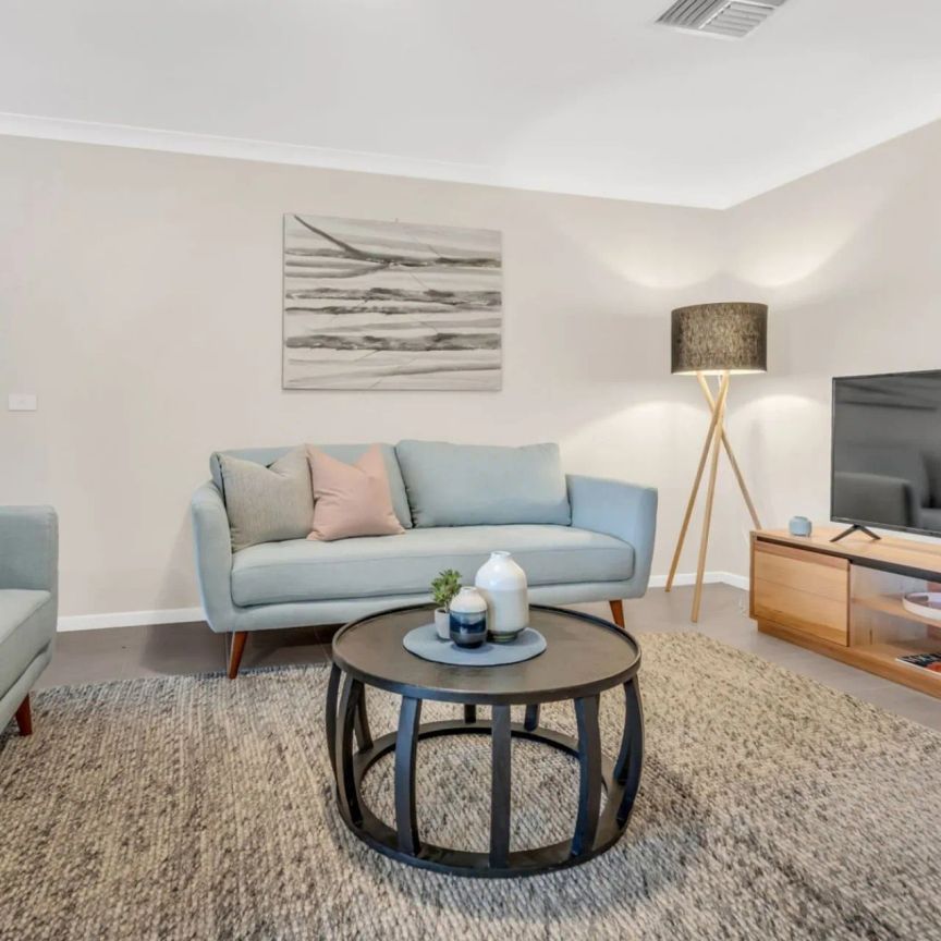 Light, Space, and Style in Perfect Harmony - Photo 1