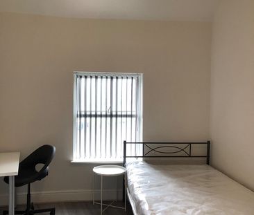 Room in a Shared House, Clough Road, S1 - Photo 2