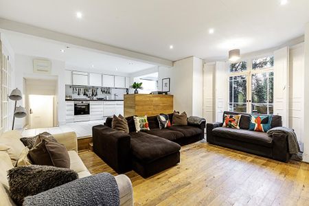 3 bedroom flat to rent - Photo 2