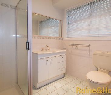 East Dubbo - Photo 1