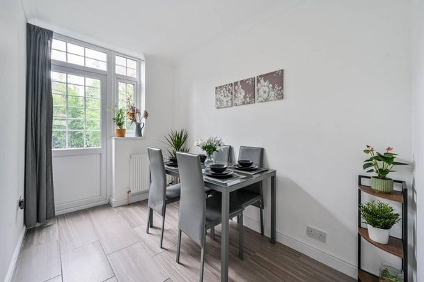 3 bedroom terraced house to rent - Photo 1