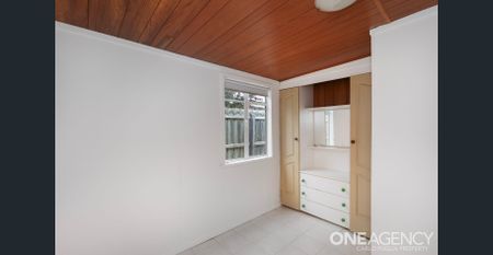 1 Bedroom granny flat with bonus bedroom/study and private outdoor space - Photo 2