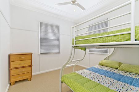 PARTIALLY FURNISHED 2 BEDROOM UNIT IN THE HEART OF RAINBOW BAY - Photo 2