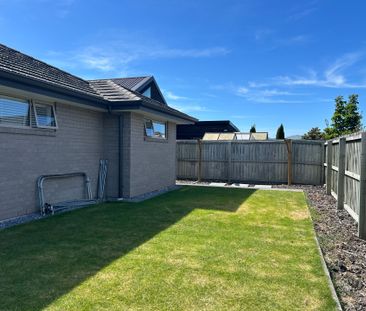 Short Term 3 Bedroom, 2 Bathroom Home - Photo 1