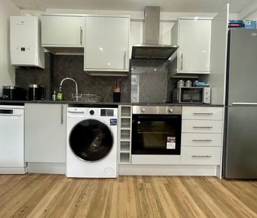 New Road, SALTASH - Photo 3
