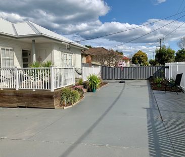 Welcome to 19 Cotterill Avenue Woonona - Photo 1