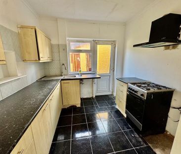 3 bedroom semi-detached house to rent - Photo 6