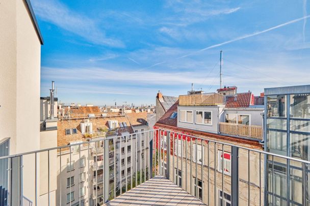 Familienwohnung in privatem Haus! Garagenplatz direkt im Haus! - Photo 1