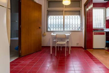 Carrer de Buenos Aires, Valencia, Valencian Community 46004 - Photo 4