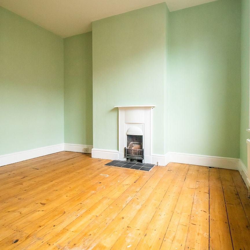 2 Bed Terraced House, Bosworth Street, LE3 - Photo 1