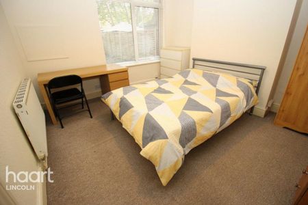 5 bedroom terraced house to rent - Photo 3