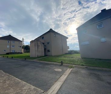 Location Appartement 3 pièces 64 m² Saint-Benoît-du-Sault - Photo 2