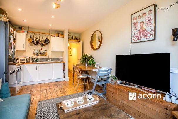 2 bedroom flat to rent - Photo 1