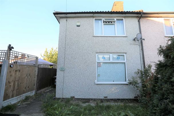 Price £1,850 pcm - Available Now - Unfurnished - Photo 1