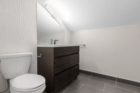 447 Green Avenue, Vanier North, Ottawa, ON - Photo 5