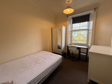 4 bedroom apartment to rent - Photo 4