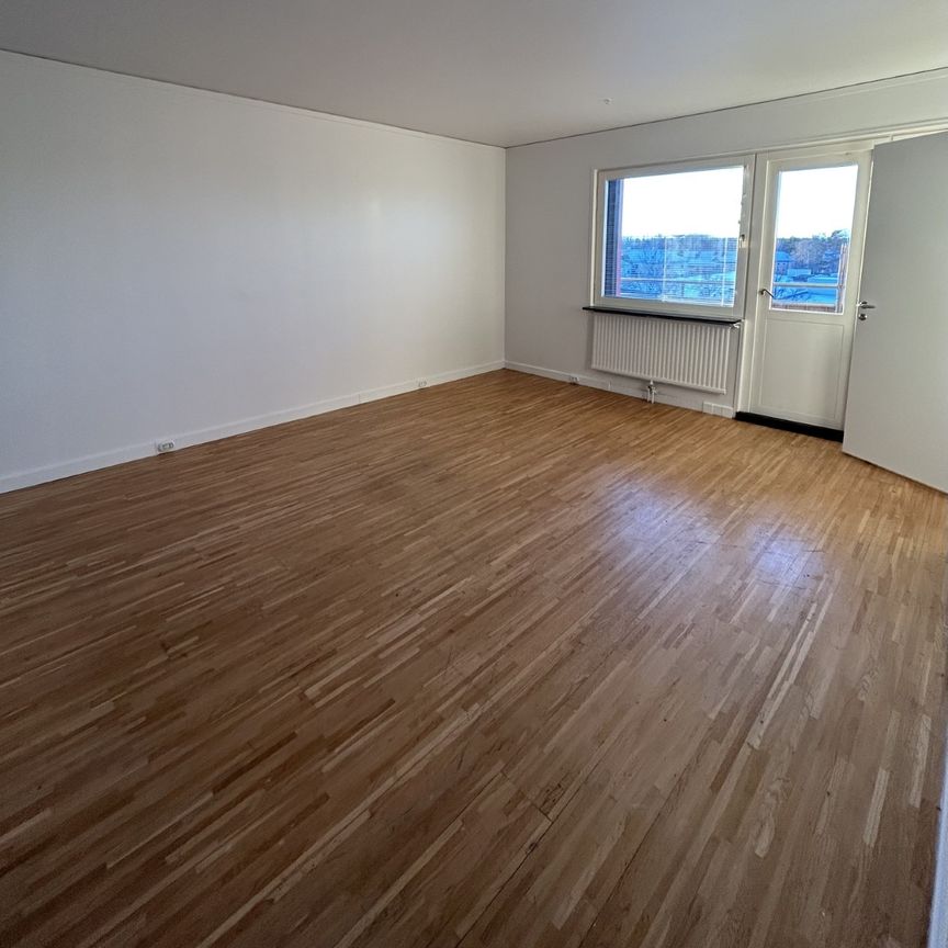 Baldersplan, Sandviken - Photo 1