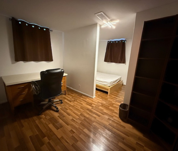 Room Rental Near U of S - Photo 3