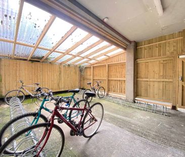 Deluxe Double Ensuite - Photo 5