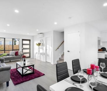 Stylish & Brand New In Central Papatoetoe - Photo 4