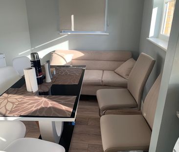 Room in a Shared Flat, Grenard Close, SE15 - Photo 1