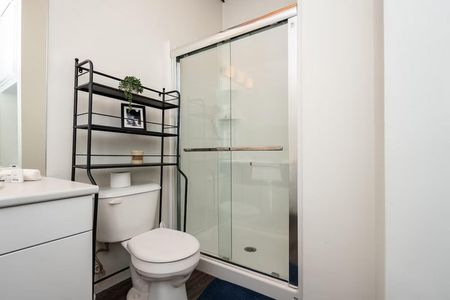 Market Avenue - Photo 5