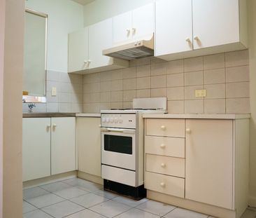 2/49 Flemington Street, Travancore VIC 3032 - Photo 1