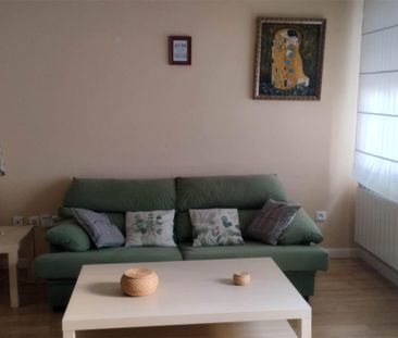 Piso de alquiler en Calle D. Pedro Pardo Garcia, 5, El Torreón - Lo... - Photo 2