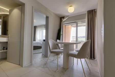Coliving with Lake Access and Career Opportunities in Baar - Photo 2