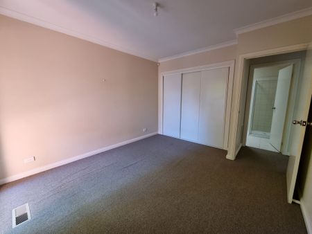 3 Bedroom Unit - Photo 3