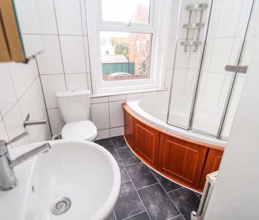 3 bedroom detached house to rent - Photo 3