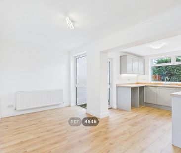 2 bedroom semi-detached house to rent - Photo 1