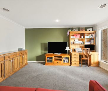 FAMILY HOME WITH THE LOT - Photo 2