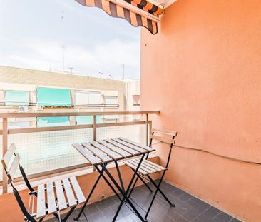 Carrer de Miguel Servet, Valencia, Valencian Community 46015 - Photo 2