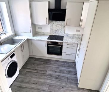 2 bedroom terraced house to rent - Photo 5