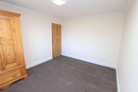 Highfield Grove, Westcliff-on-sea, Essex, SS0 - Photo 4