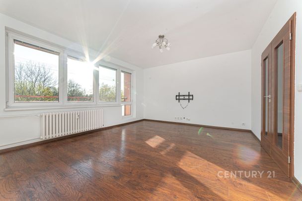 Pronájem bytu 3+1 70 m², Erbenova 798, Třinec - Photo 1
