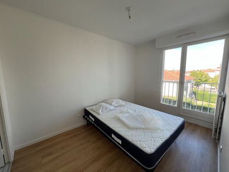 Location Appartement 2 pièces 50m² - Photo 2