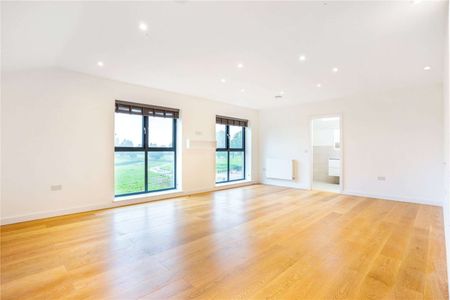 Semi-detached barn conversion designed to a high specification and situated in a rural location. - Photo 4