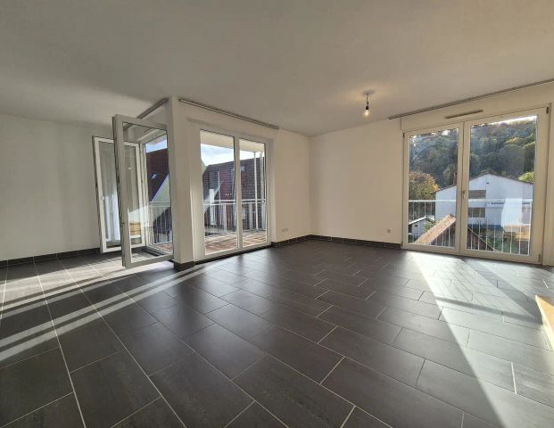 Neuwertig, modern, naturnah – Ihr Zuhause über zwei Etagen in Grafenau - Foto 1