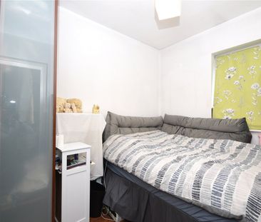 3, Oakroyd Fold, Churwell, Morley, Leeds, LS27 7YH - Photo 3