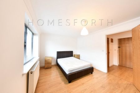 1 Bedroom Flat - Photo 4