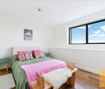 2 bedroom penthouse to rent - Photo 3